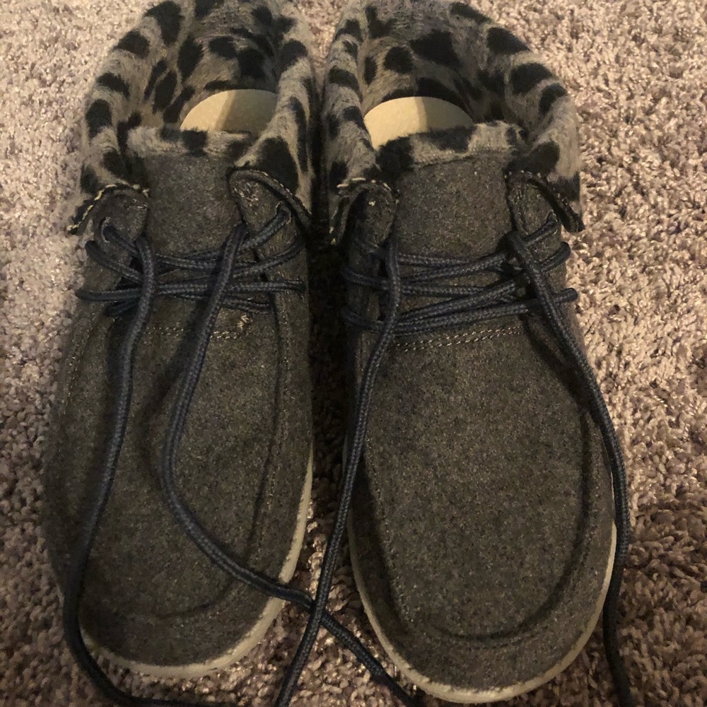 Hey Dude Lace Tie Short Boots